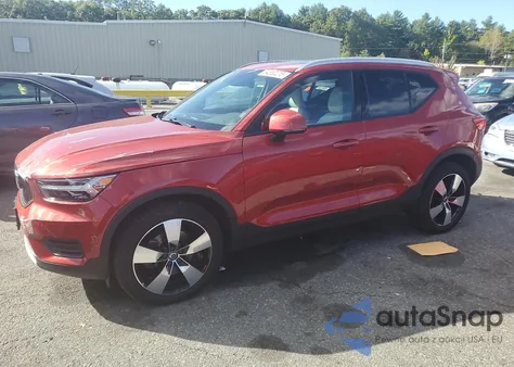 2019 Volvo Xc40 T5 Momentum z USA, uszkodzony, nr VIN YV4162UK1K2074820